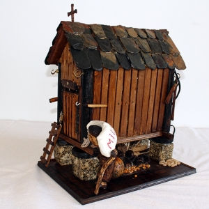 Espigueiro em madeira e lousa